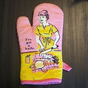 Blue  "I've got a Knife" Oven Mitt